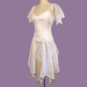Vintage Nuance White Lace Fairy Hem Dress